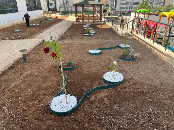 Site ve kurumsal bahçe bakımı